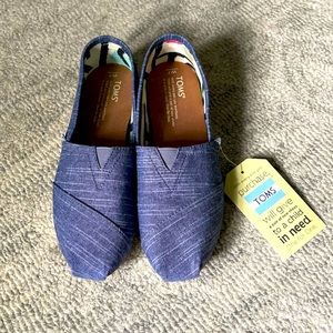 Tom’s slip-ons